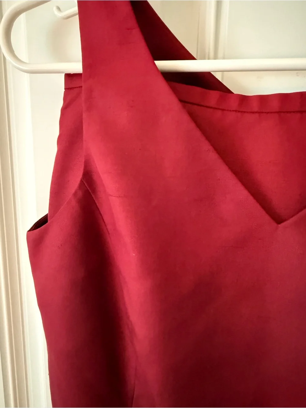 Ann Taylor Silk Sleeveless V-Neck Skirt Set in Deep Wine